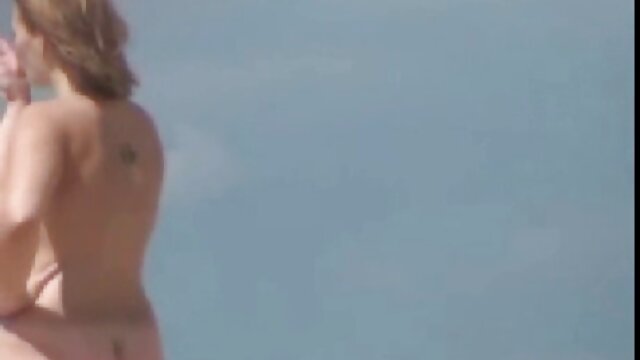 İnanılmaz :  Busty tələbə bəzi sik əmdikdən sonra sakitləşir Cinsi porno video 