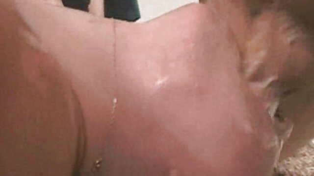 İnanılmaz :  Bu yataq otağında çox şey baş verir və temperatur istidir Cinsi porno video 