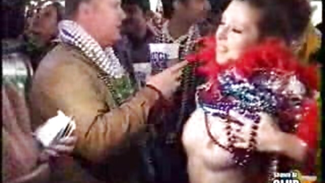 İnanılmaz :  Qız azğın sevgilisi üzündən solo video çəkə bilmir Cinsi porno video 