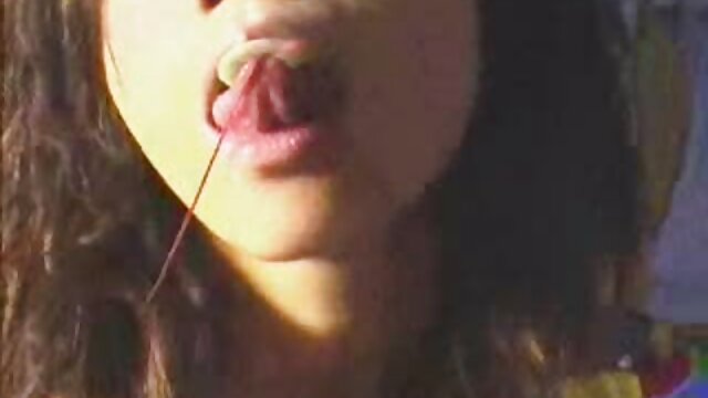 İnanılmaz :  Sərt POV tipli pişik gözəl cücə ilə vurur Cinsi porno video 