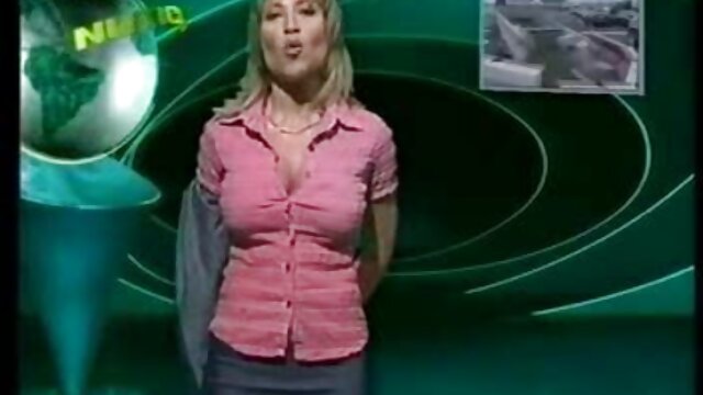 İnanılmaz :  İki buynuzlu qönçələr böyük kişiliyi ilə cücənin dəliklərini araşdırırlar Cinsi porno video 