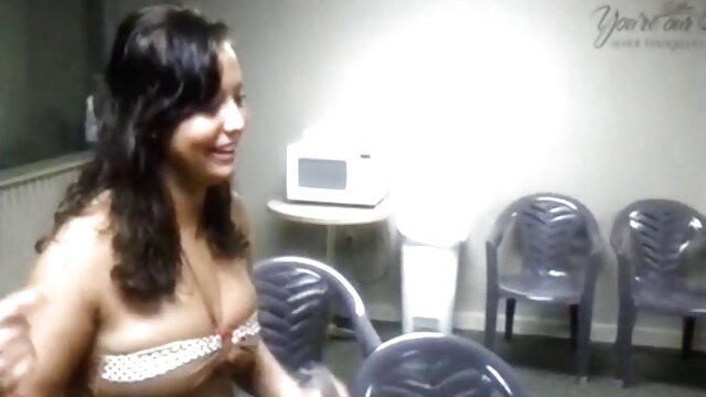 İnanılmaz :  Busty sarışın yeniyetmə o cums qədər çətin sikilmiş olmaq istəyir Cinsi porno video 